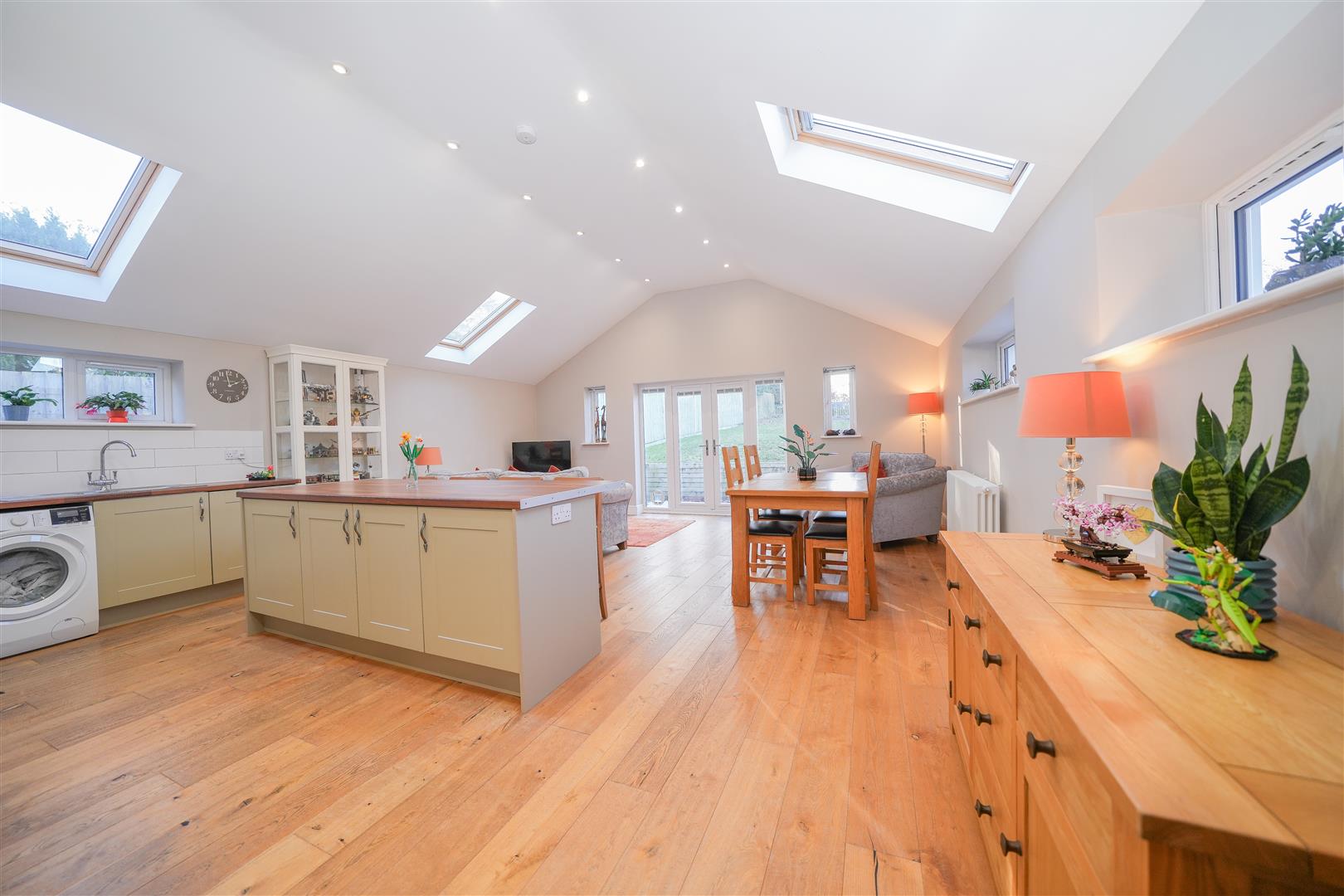 Canadia Road, Battle Rush, Witt & Wilson